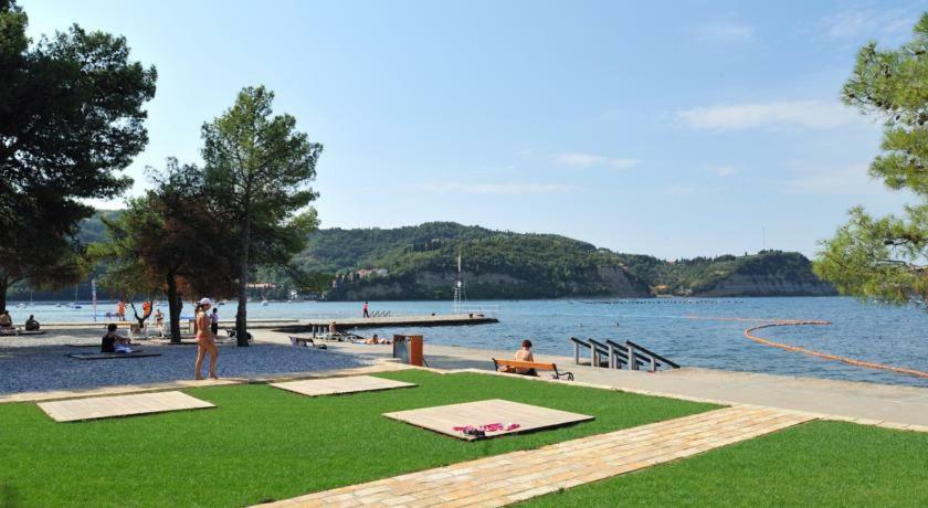 Villa Yadranka Strunjan Exterior foto